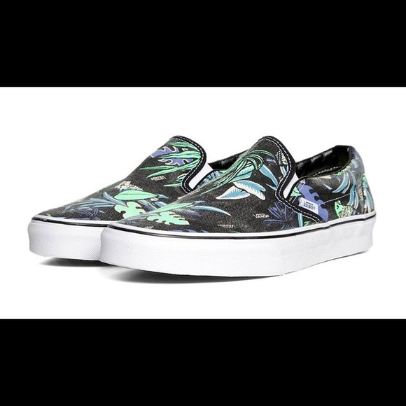 vans tropical slip on